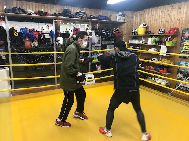 足首が硬いと、パンチは弱くなる